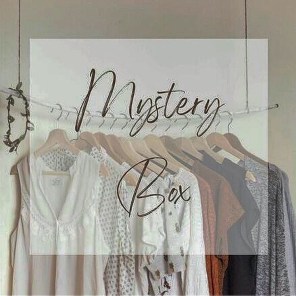 Size XL Mystery Box! Treat Yourself to a Fun Surprise 🎉 5 Tops/Blouses/Shirts - Picture 1 of 5